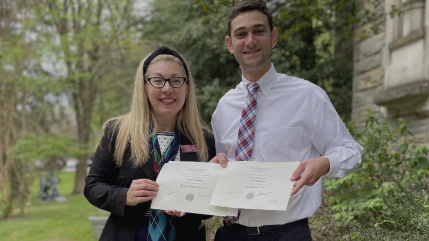 SIE Scholarship Helps College Students Pursue Dream Careers in Finance